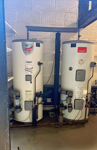 https://beldonhotwater.com.au/uploads/2025/06/electric-hot-water-system-10198.jpg