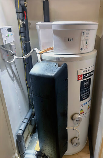 https://beldonhotwater.com.au/uploads/2025/06/electric-hot-water-system-70649.jpg