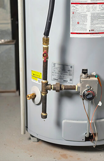 https://beldonhotwater.com.au/uploads/2025/06/gas-hot-water-system-65811.jpg