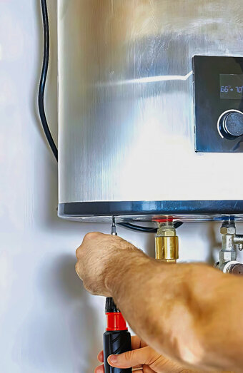 https://beldonhotwater.com.au/uploads/2025/06/hot-water-servicing-11707.jpg