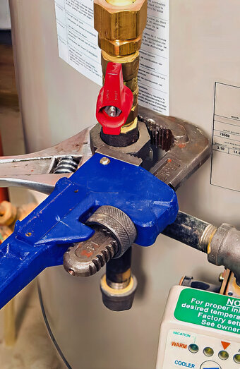 https://beldonhotwater.com.au/uploads/2025/06/hot-water-servicing-15633.jpg