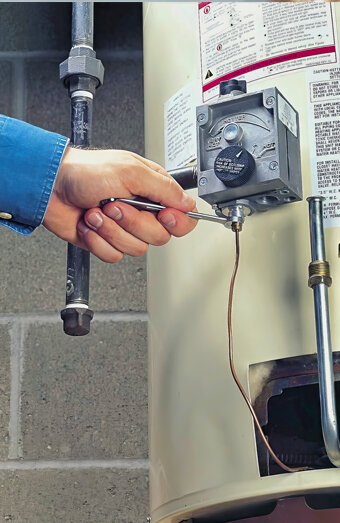 https://beldonhotwater.com.au/uploads/2025/06/hot-water-servicing-64446.jpg